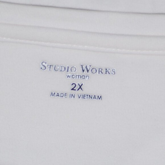 Hawaiian 3/4 Length Sleeves Studio Works Womens 2X Top White Floral Shirt - Picture 3 of 3